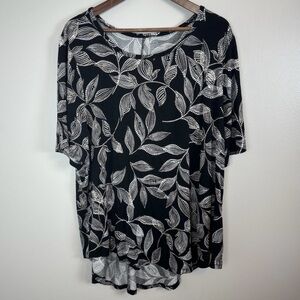 Lane Bryant Black & White Leaf  Print Top Womens Short Sleeve Size 22/24